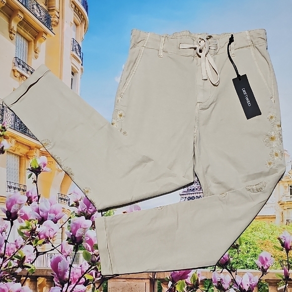 DRIFTWOOD Pants - Driftwood Floral Beige Embroidered‎ Cuffed Hem Drawstring Pants Size Medium NWT